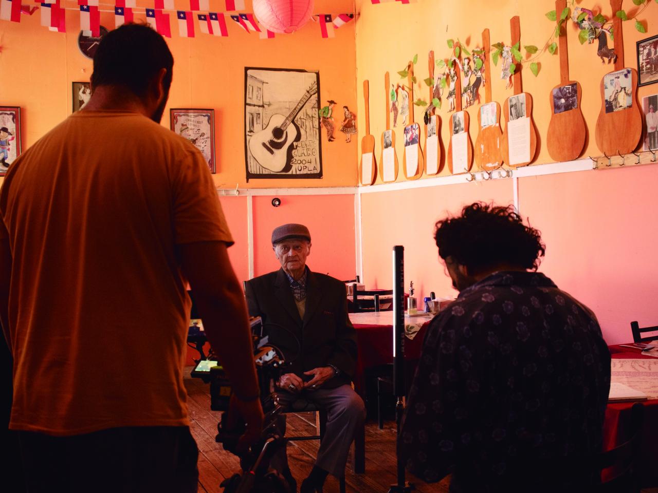 Entrevista a Juan Saavedra, Músico de la Bohemia Porteña,Valparaíso,16.01.24 Fotógrafa Susana Villar