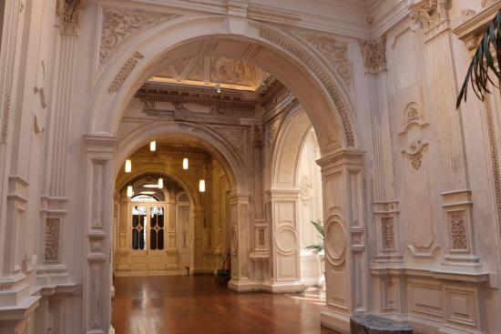 Interior Palacio Pereira, sede de la institucionalidad cultural de Chile