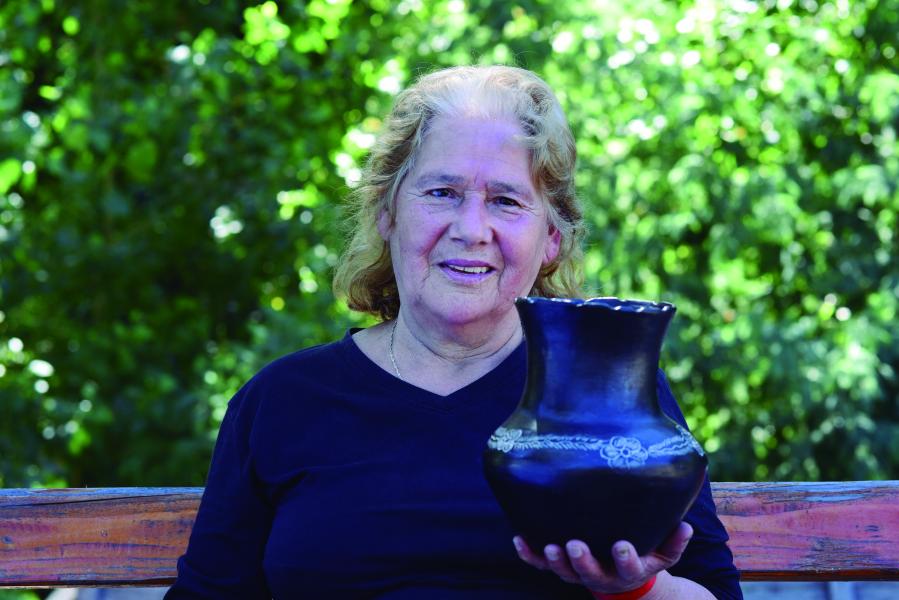 Retrato Humbertina del Carmen Romero Caro, THV, Quinchamalí, 1.2.24. Fotógrafa Susana Villar