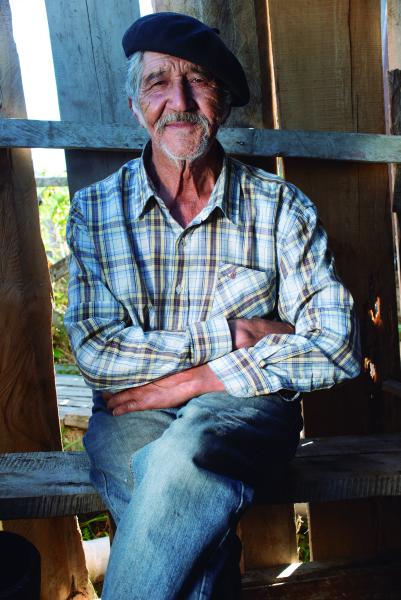 Retrato Aroldo Cárdenas Cárdenas, THV,Caleta Tortel, 9.2.24. Fotógrafa Susana Villar