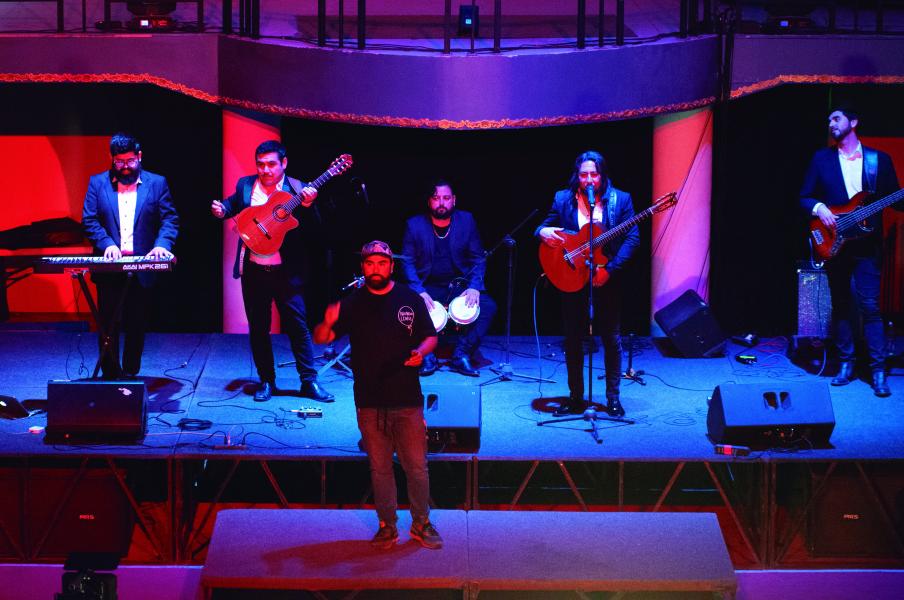 Preparación Concierto Luis Alberto Martínez, THV, Sala Rívoli, Valparaíso, 18.01.24 Fotógrafa_ Susana Villar